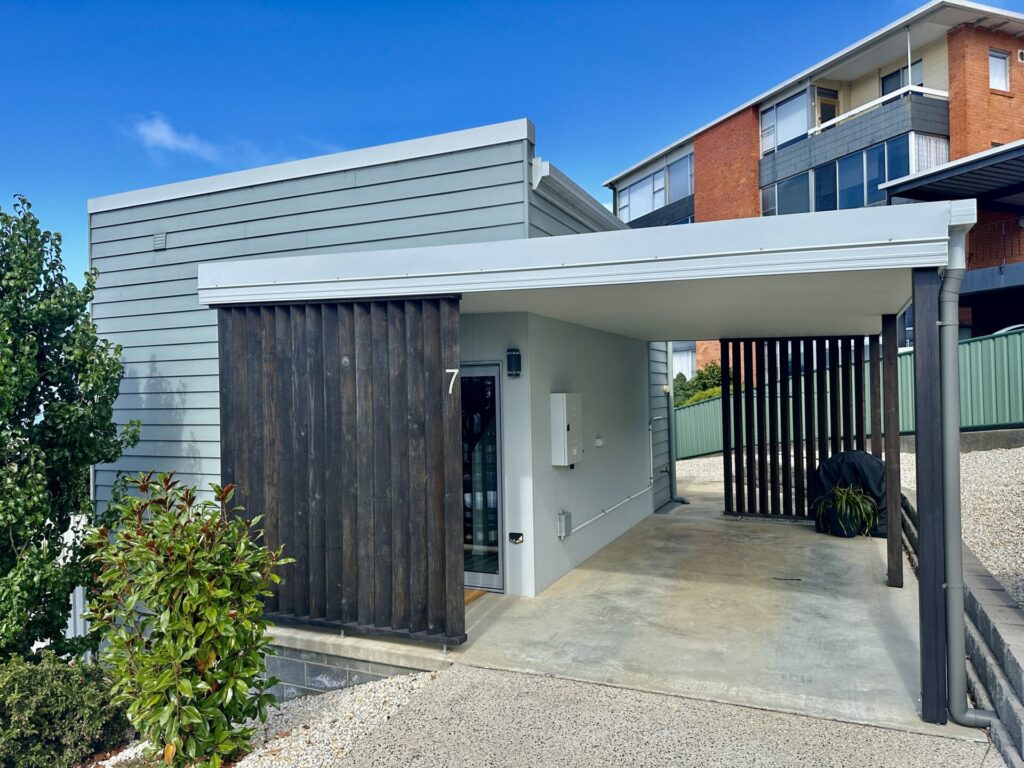 H & G Jones – Vendor property